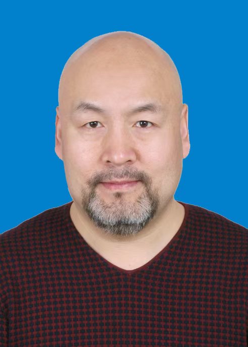 郑  标  郑标，硕士研究生导师，河北省文史研究馆馆员。时任河北电视台编导，主任编辑。书画作品曾获得“纪念改革开放三十周年全国名人名家书画邀请大展”金奖，电视作品曾获得数十个国家级、省级奖项，个人获河北省首届十佳纪录片专题片编导、第六届河北省十佳影视艺术工作者荣誉称号。俄罗斯彼得罗夫艺术科学院院士，法国世界遗产文化中心（CFPM）研究员，出版《百年乡贤》等专著四部。