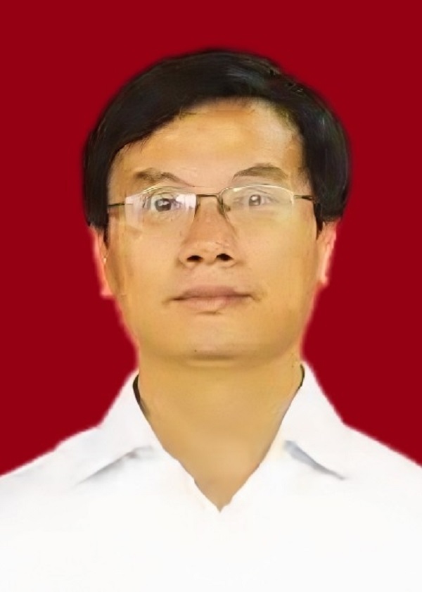  孙若风，男，曾任中华人民共和国文化和旅游部科技教育司司长，中国记协第六届、第七届理事，中国建筑文化研究会副会长，全国旅游标准化技术委员会主任。