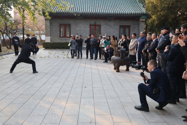 吴彬授予“友谊勋章”仪式在俄罗斯联邦驻华大使馆举办