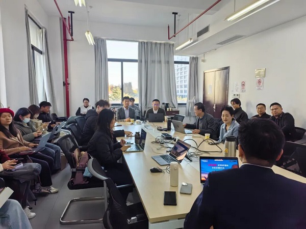 从新加坡看全球秩序重构 企业出海新方向  一带一路  企业出海  上海大学