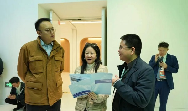 神笔生物:从点亮中关村论坛开始,迈向三个万亿产业赛道 一带一路 丝路文旅 丝路文化 疗愈经济 神笔生物 发光植物 2026中关村论坛年会 神笔生物:从点亮中关村论坛开始,迈向三个万亿产业赛道 一带一路 丝路文旅 丝路文化 疗愈经济 神笔生物 发光植物 2026中关村论坛年会