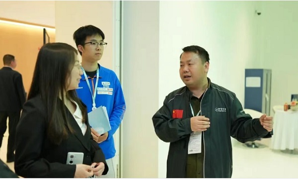 神笔生物:从点亮中关村论坛开始,迈向三个万亿产业赛道 一带一路 丝路文旅 丝路文化 疗愈经济 神笔生物 发光植物 2026中关村论坛年会 神笔生物:从点亮中关村论坛开始,迈向三个万亿产业赛道 一带一路 丝路文旅 丝路文化 疗愈经济 神笔生物 发光植物 2026中关村论坛年会